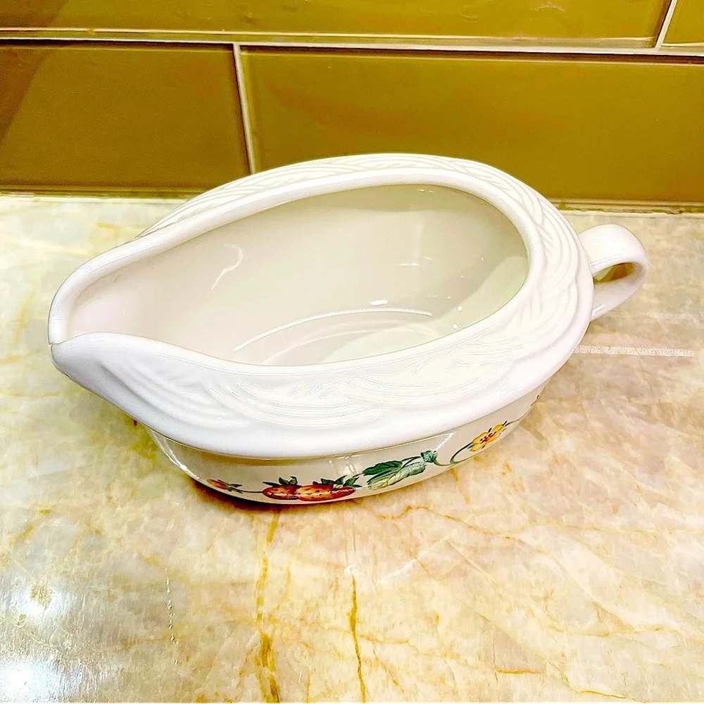 Pfaltzgraff Berry Basket Gravy Boat.  Made in USA
